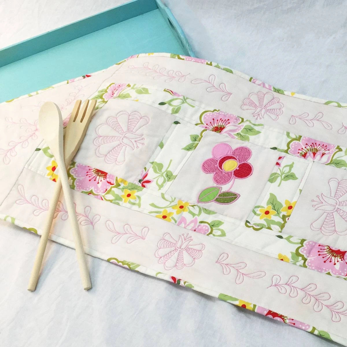 In The Hoop Table Runner Class